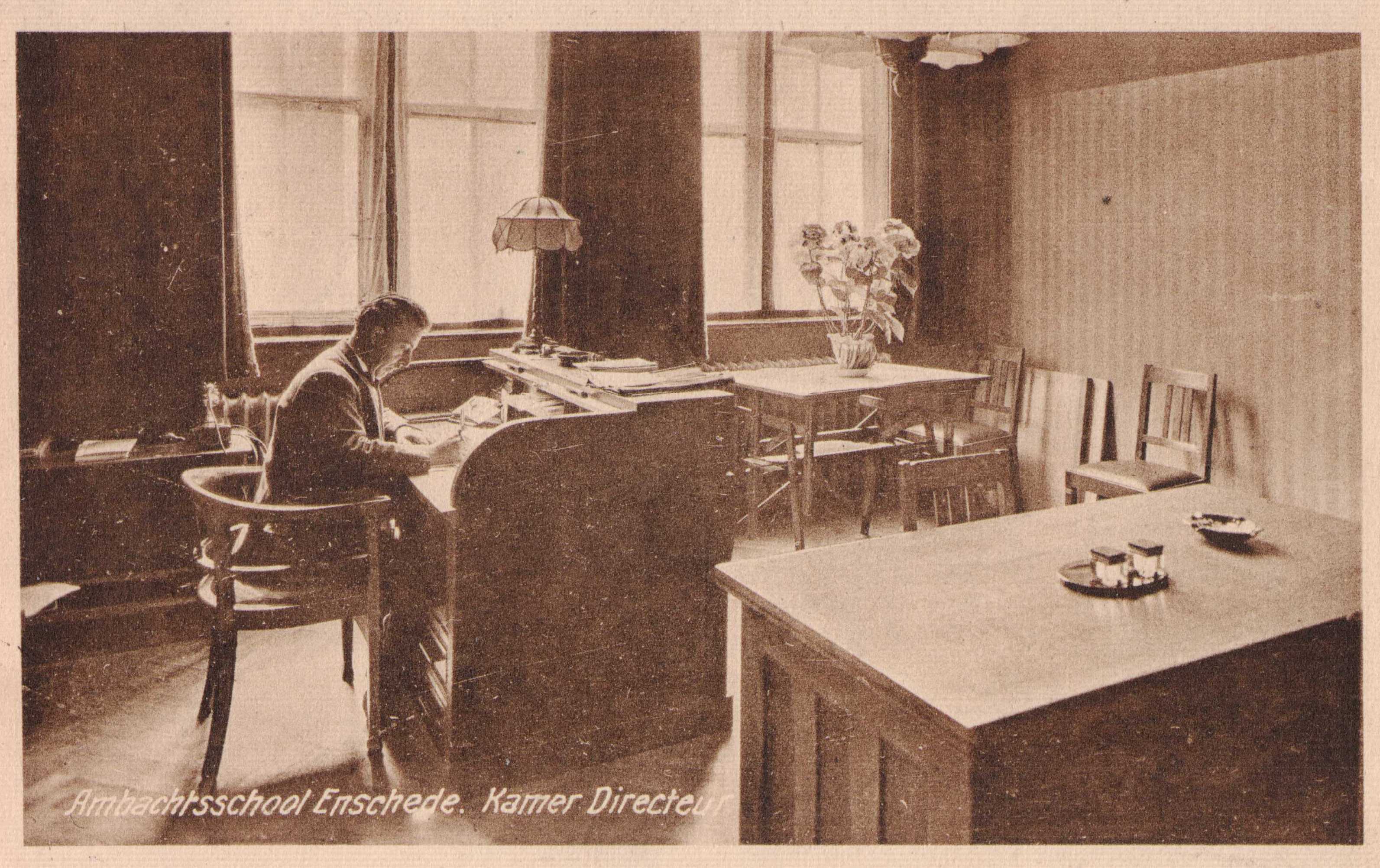 Ambachtsschool-kamer-directeur-1927-27f72968.jpg