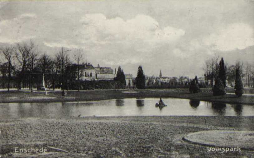 Volkspark-1911.jpg